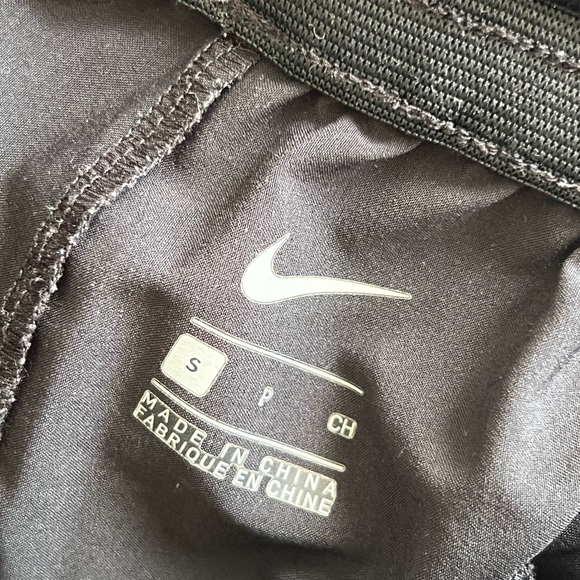 Nike Basketball Pants - Picture 4 of 4